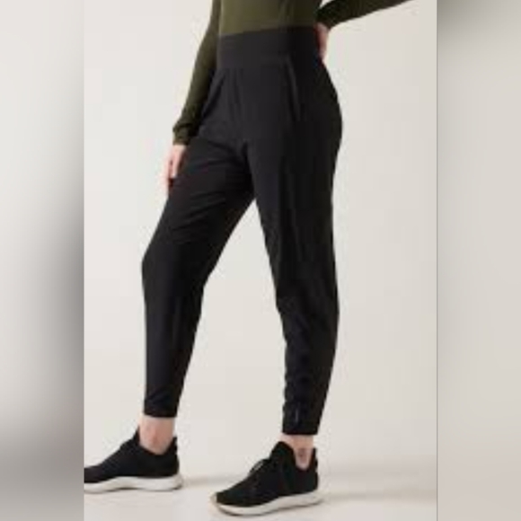 Athleta Pants - Athleta Run With It Pant Large